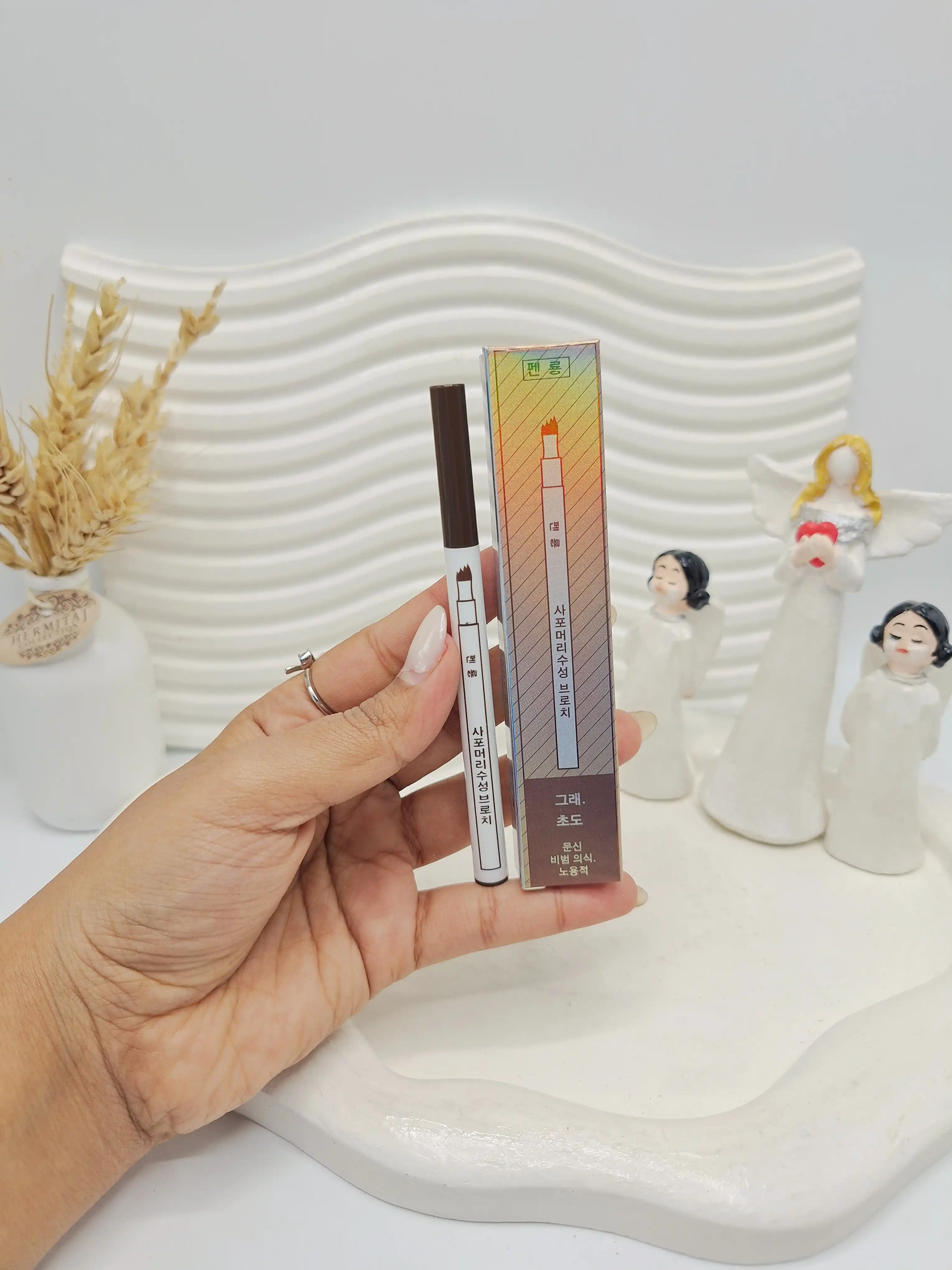هاشور ابرو 4 خطی شماره 04 هدی بیوتی Huda beauty کد 828
