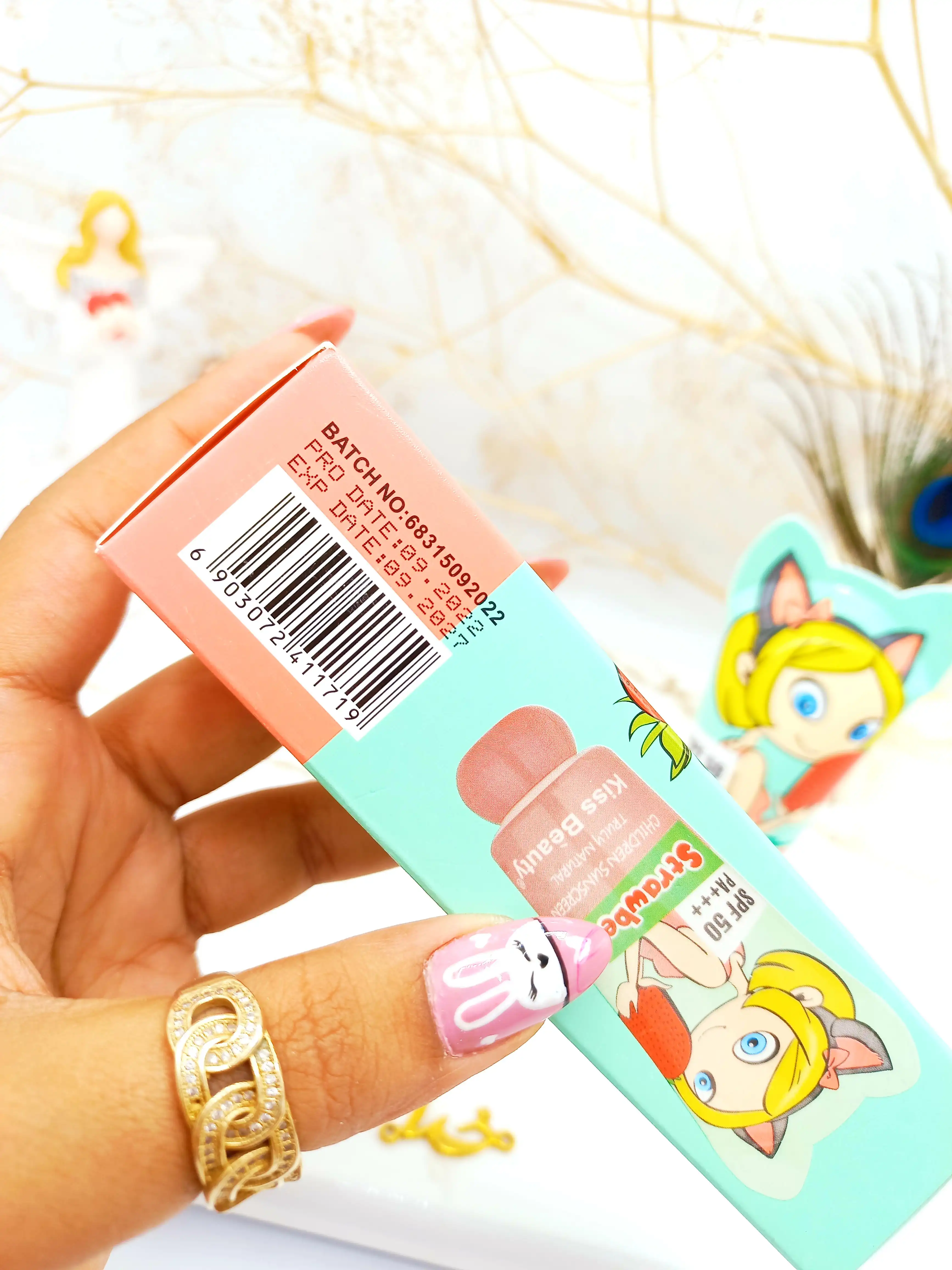 ضد آفتاب توت فرنگی بچه SPF50 برند کیس بیوتی KISS BEAUTY کد 68315092022