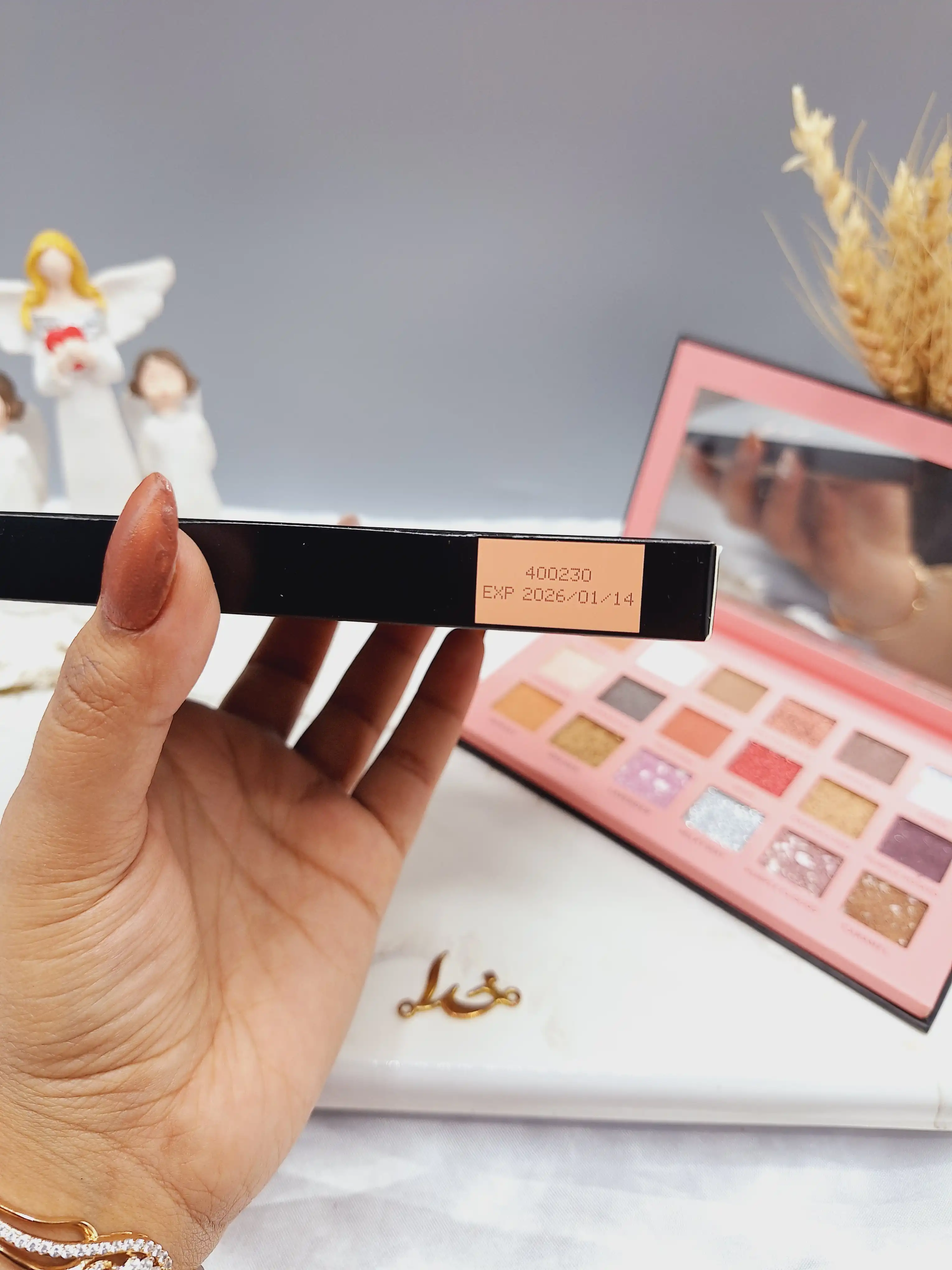 پالت سایه چشم 18 رنگ برند NZ کد BD9003