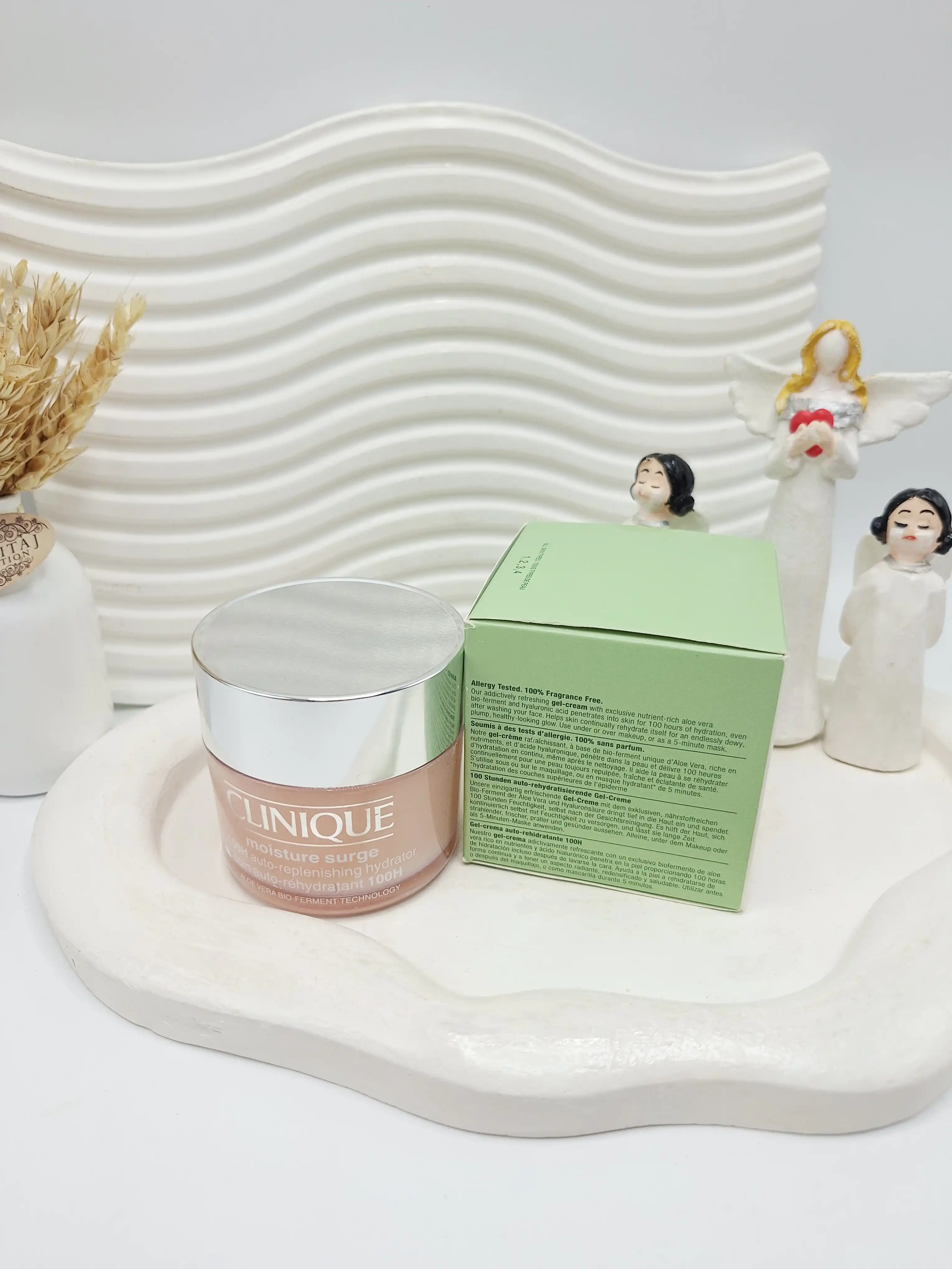 ژل کرم آبرسان ۱۰۰ ساعته کلینیک مدل Moisture Surge های کپی امارات کد