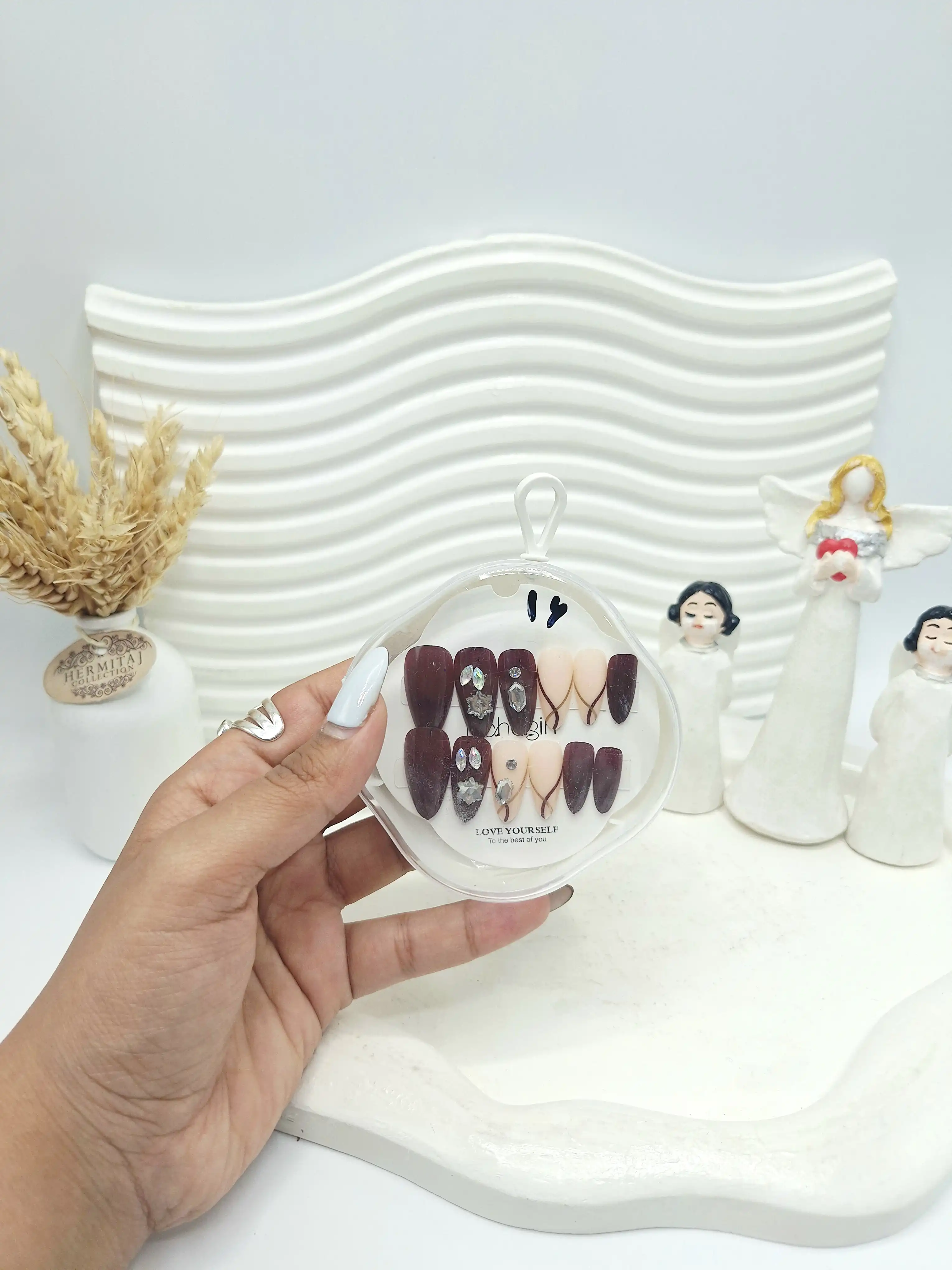 پک ناخن مصنوعی وارداتی زیبا باکس گل مدل