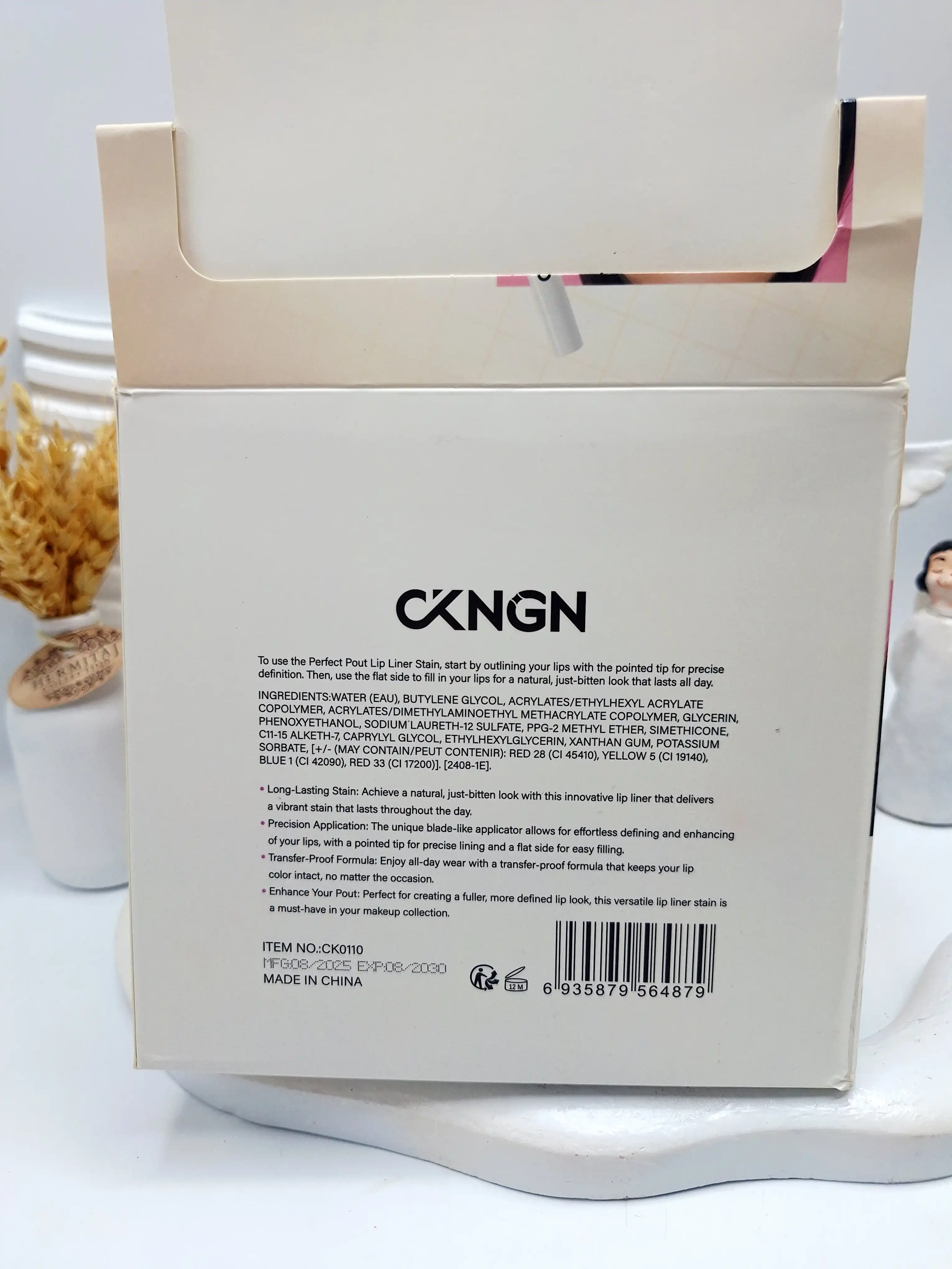 شیدینگ ماژیکی لب بسیار با کیفیت برند CKNGN کد0110